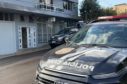 Criminosos se am por policiais para cometer assalto em Erechim<!-- NICAID(16052122) -->