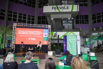 NOVO HAMBURGO, RS, Brasil. 02.10.2024: O Feevale Summit 2024 é um evento aberto a toda a comunidade, que reúne nomes que são destaque nos mercados de criatividade e inovação. Fotos: Duda Fortes/Agencia RBS<!-- NICAID(15880712) -->