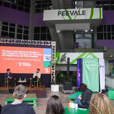 NOVO HAMBURGO, RS, Brasil. 02.10.2024: O Feevale Summit 2024 é um evento aberto a toda a comunidade, que reúne nomes que são destaque nos mercados de criatividade e inovação. Fotos: Duda Fortes/Agencia RBS<!-- NICAID(15880712) -->