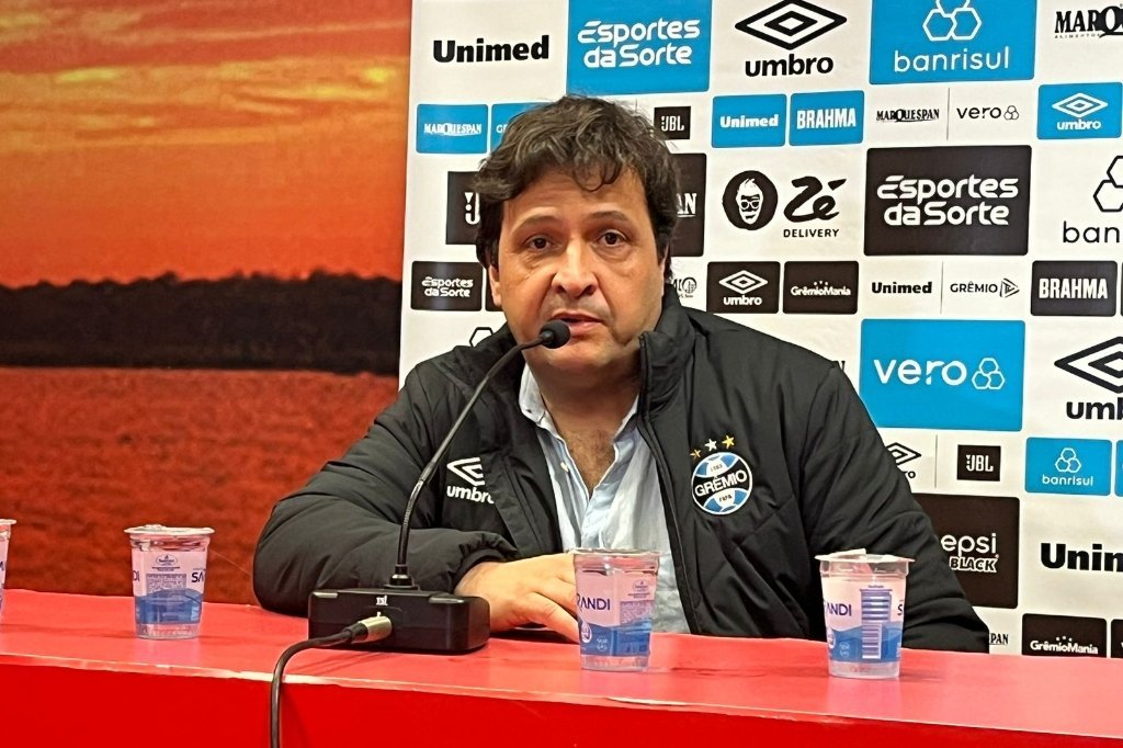 Renato não concede entrevista após o Gre-Nal, e presidente do Grêmio admite incômodo: Ninguém concordou