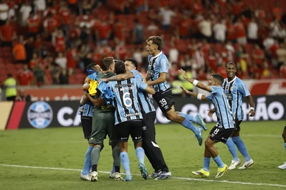 PORTO ALEGRE, RS, BRASIL, 08/03/2026: Inter e Grêmio se enfrentam no Estádio Beira-Rio, no Gre-Nal de número 451, no jogo de volta da final do Campeonato Gaúcho de 2026, o Gauchão. Após o jogo de ida, na Arena, terminar em 3 a 0 para o Grêmio, o Internacional recebe o adversário em casa com a missão de tentar reverter o placar e conquistar o bicampeonato estadual.  Foto: André Ávila/Agência RBS<!-- NICAID(16240761) -->