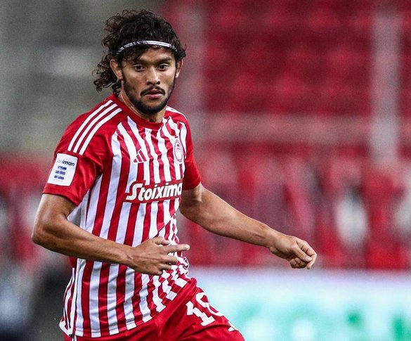 Gustavo Scarpa, meia do Olympiacos, da Grécia<!-- NICAID(15597384) -->