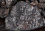 FOTOS: seca histórica do Rio Negro revela gravuras de 2 mil anos em rochas no Amazonas