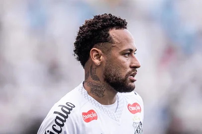 Neymar em campo pelo Santos<!-- NICAID(16114027) -->