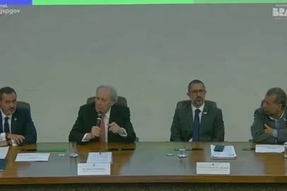 "Operação visou proteger os aposentados de descontos ilegais em suas pensões", diz Lewandowski<!-- NICAID(16022428) -->