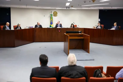 Sessão da Primeira Turma do STF em 18 de março<!-- NICAID(16002601) -->