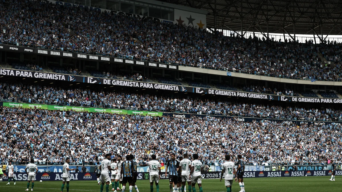 Torcedor do Grêmio morre após infarto na Arena; testemunhas apontam demora no atendimento
