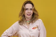 Mineira de Belo Horizonte, Ana Paula Renault tem 44 anos. A jornalista participou da 16ª edição do ‘Big Brother Brasil’ e ficou conhecida pelo bordão “Olha ela!” ao voltar imune de um paredão falso<!-- NICAID(16203013) -->