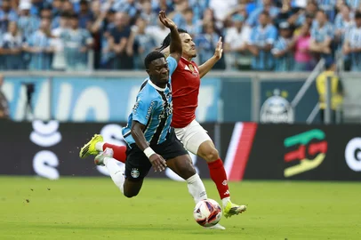 PORTO ALEGRE, RS, BRASIL, 01-03-2026: GreNal 450. Grêmio e Internacional se enfrentam na Arena pela jogo do ida da final do Gauchão de Futebol 2026. Fotos: Jefferson Botega/Agencia RBSIndexador: jeff botega<!-- NICAID(16235929) -->