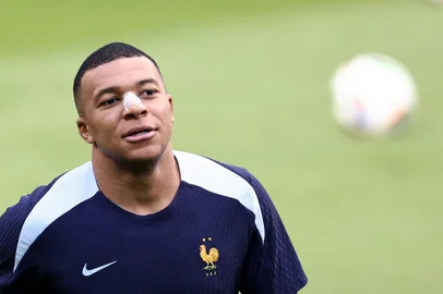 Mbappé, futebol, França