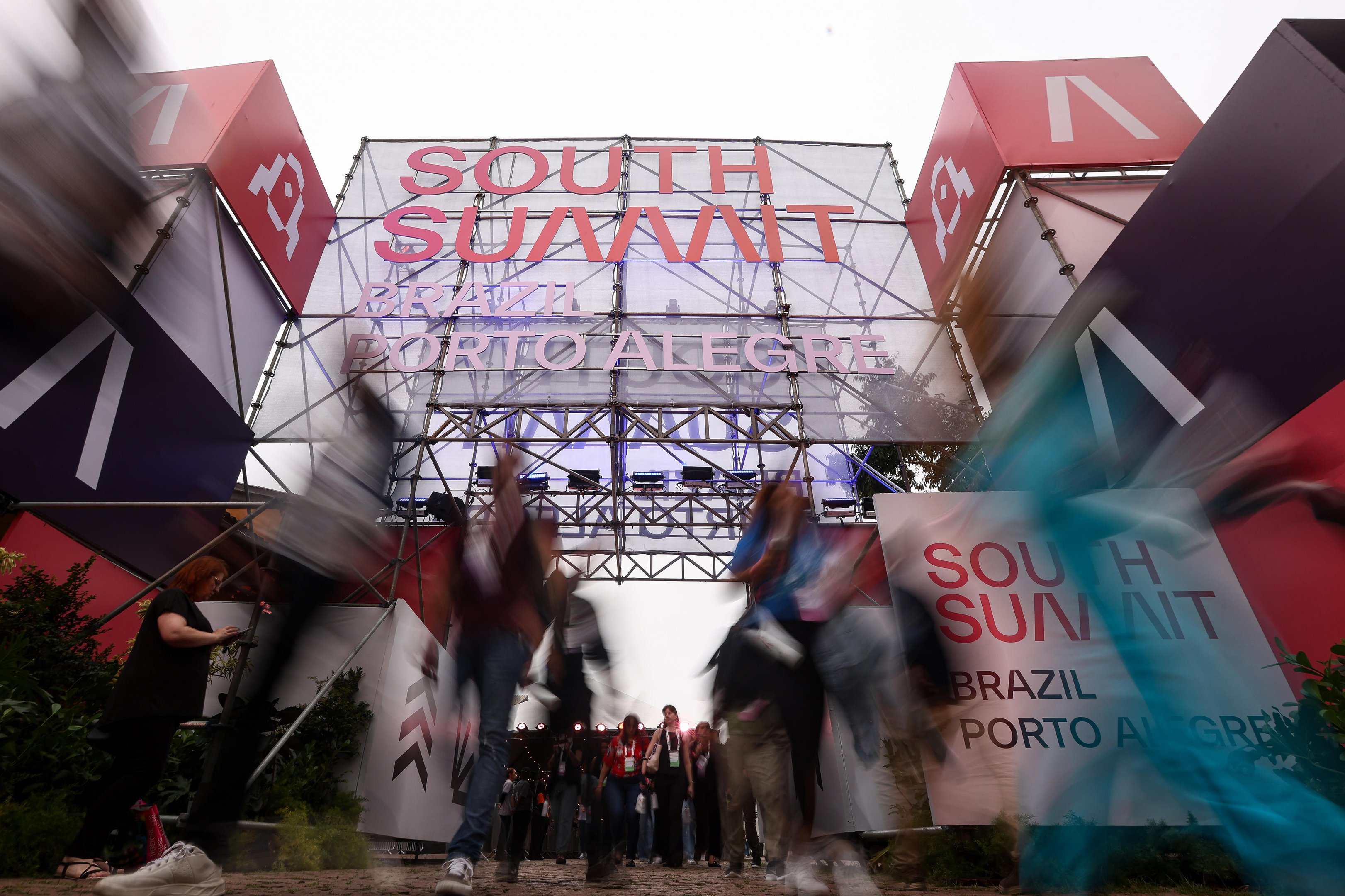 De grandes palestras a resultado de competi&ccedil;&atilde;o de startups: o que esperar do &uacute;ltimo dia do South Summit em Porto Alegre