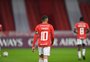 Taison volta aos treinos no Inter e é preparado para o Gre-Nal
