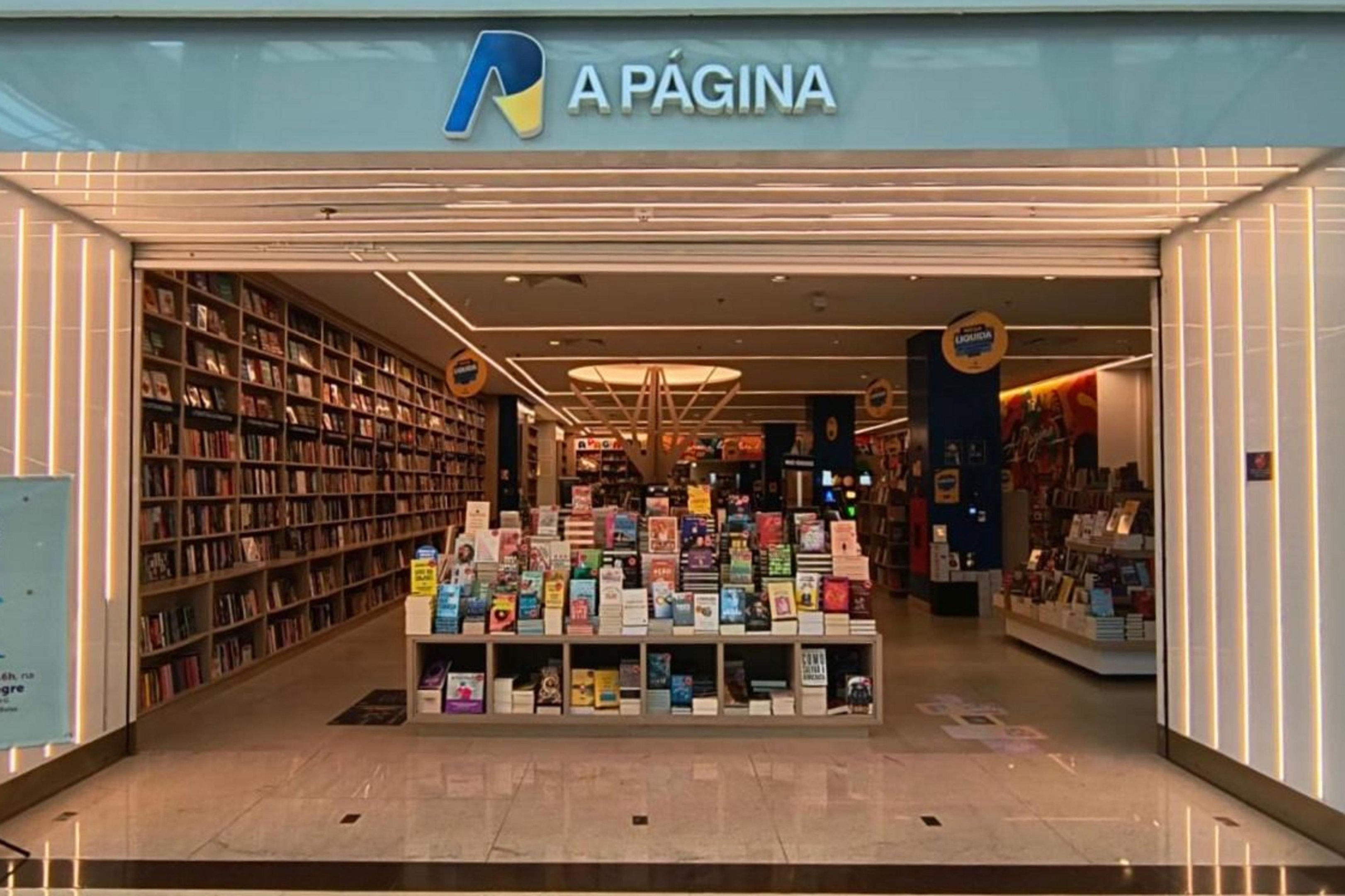 Com megapromo&ccedil;&atilde;o, livraria fecha as portas em shopping de Porto Alegre e encerra atividade no RS