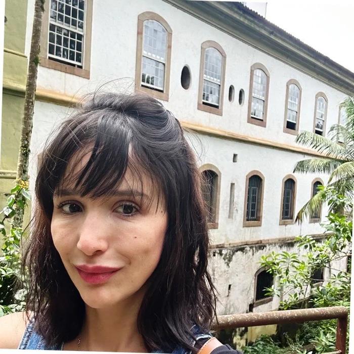Linkedin/Angélica Layoun / Divulgação