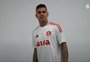 "Pronto para ajudar", diz Richard, novo reforço do Inter; veja vídeo