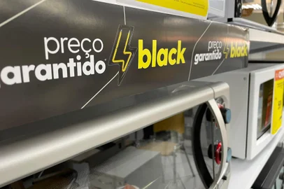 Comércio de o Fundo já registra aumento no movimento e perspectiva é positiva para vendas de fim de ano<!-- NICAID(15904951) -->