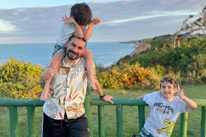 Luciano Potter com os filhos Santiago e Federico.<!-- NICAID(15645200) -->