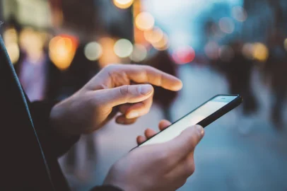 Smartphone. Foto: iana_kolesnikova / stock.adobe.comFonte: 139724707<!-- NICAID(15950314) -->