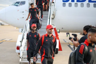 Desembarque do Internacional em Montevideo - Foto: Ricardo Duarte/SC Internacional/DivulgaçãoIndexador: ricardo duarte<!-- NICAID(16037154) -->
