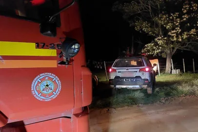 Incêndio com vítima em Hulha Negra, na Campanha<!-- NICAID(15859692) -->