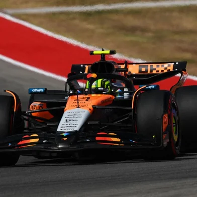 AUSTIN, TEXAS - OCTOBER 17: Lando Norris of Great Britain driving the (4) McLaren MCL39 Mercedes on track during practice ahead of the F1 Grand Prix of United States at Circuit of The Americas on October 17, 2025 in Austin, Texas.   Clive Mason/Getty Images/AFP (Photo by CLIVE MASON / GETTY IMAGES NORTH AMERICA / Getty Images via AFP)<!-- NICAID(16148847) -->