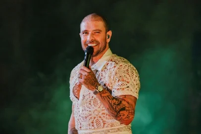 Diogo Nogueira<!-- NICAID(16121942) -->