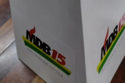 Urna do MDB da prévia para definir candidato a prefeito em Caxias<!-- NICAID(15774757) -->