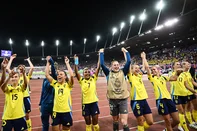 Sweden's players celebrate with their supporters after winning the UEFA Women's Euro 2025 Group C football match between Sweden and Germany at Letzigrund Stadium in Zurich, on July 12, 2025. (Photo by SEBASTIEN BOZON / AFP)<!-- NICAID(16080089) -->