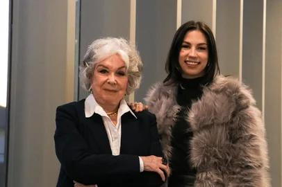 Catharina Conte e Tânia Carvalho falam sobre amor, sexo e prazer em bate-papo gratuito no Instituto Ling<!-- NICAID(16041449) -->
