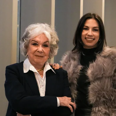 Catharina Conte e Tânia Carvalho falam sobre amor, sexo e prazer em bate-papo gratuito no Instituto Ling<!-- NICAID(16041449) -->