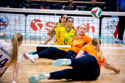 Brasil x Holanda, vôlei sentado feminino
