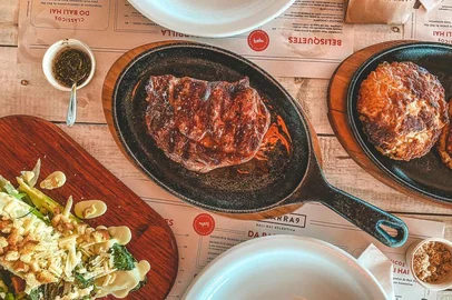 20barra9 , bali hai , atlantida , xangri-la , entrecot, salada caesar, crisp de risoto<!-- NICAID(15009908) -->