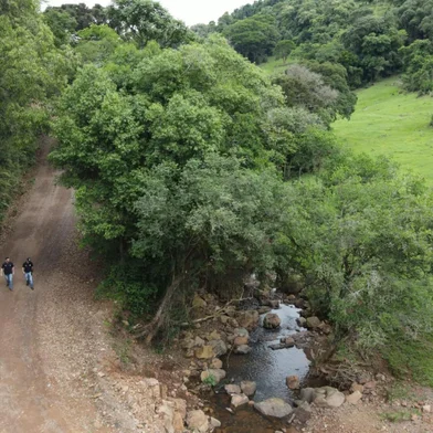 Jovem que estava desaparecido é encontrado morto em área de mata em Guaporé <!-- NICAID(15909618) -->