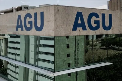 A Advocacia-Geral da União (AGU) defendeu nesta terça-feira (19) a inconstitucionalidade da Lei da Dosimetria, norma que permite a redução das penas dos réus que foram condenados pelos atos golpistas de 8 de janeiro de 2023, entre eles, o ex-presidente Jair Bolsonaro.<!-- NICAID(16288516) -->