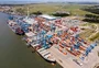 Porto paulista é autorizado a receber navios gigantes e pode beneficiar terminal gaúcho; entenda