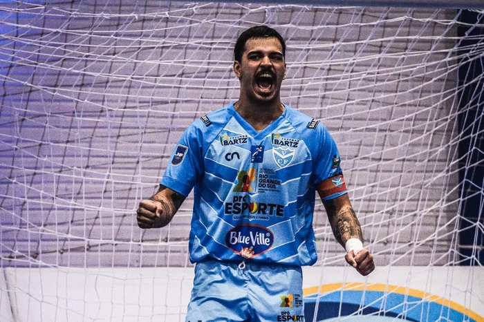 Ricardo Weschenfelder / Vélez Camaquã, divulgação
