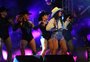 Fãs apaixonados e chapéus da boiadeira: Ana Castela lota primeira noite de shows da Festa da Uva