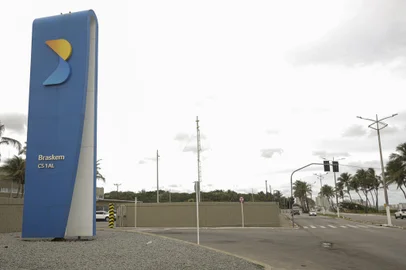 MaceiÃ³ (AL) 17/12/2023 â Entrada principal da mineradora Braskem, que estÃ¡ com rompimento na mina nÂ°18.Foto: JoÃ©dson Alves/AgÃªncia Brasil<!-- NICAID(15631679) -->