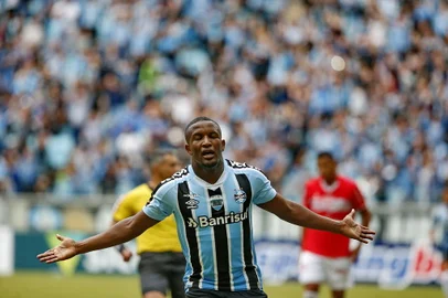 PORTO ALEGRE, RS, BRASIL - 30.04.2022 - O Grêmio recebe o CRB na Arena, em jogo válido pela 5ª rodada do Campeonato Brasileiro da Série B. (Foto: Lauro Alves/Agencia RBS)<!-- NICAID(15082949) -->