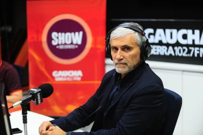 CAXIAS DO SUL, RS, BRASIL, 08/04/2022. Walter Dal Zotto Jr., presidente do Juventude, participa do programa Show dos Esportes no estúdio da Rádio Gaúcha Serra. (Porthus Junior/Agência RBS)<!-- NICAID(15064474) -->