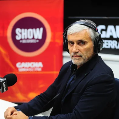 CAXIAS DO SUL, RS, BRASIL, 08/04/2022. Walter Dal Zotto Jr., presidente do Juventude, participa do programa Show dos Esportes no estúdio da Rádio Gaúcha Serra. (Porthus Junior/Agência RBS)<!-- NICAID(15064474) -->