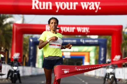 PORTO ALEGRE, RS, BRAISL - 2025.04.27 - Porto Alegre recebe a maratona New Balance 42k, com quatro provas de distâncias diferentes (5k, 10k, 21k e 42k). Na foto: Tiringo Mulu (Foto: André Ávila/ Agência RBS)Indexador: Andre Avila<!-- NICAID(16025212) -->