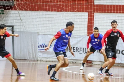 Edson Castro / Atlântico, Divulgação image