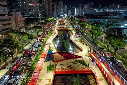 Presidente da República, Luiz Inácio Lula da Silva, durante a Cerimônia de Anúncios de Investimentos em Drenagem e Inauguração do Parque Linear da Nova Doca. Parque Linear da Doca â Belém (PA)Foto: Ricardo Stuckert / PR<!-- NICAID(16143336) -->