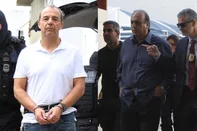 Cabral e Pezão, ex-governadores do Rio, são condenados por corrupção e terão que pagar mais R$ 4 bilhões em multa<!-- NICAID(16140443) -->
