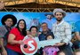 Veja como foi a festa de Matteus em Alegrete: evento reuniu Mano Lima e milhares de pessoas em praça pública