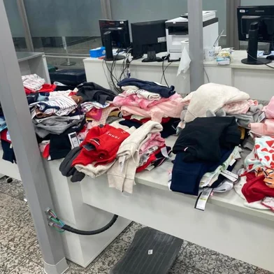 Produtos para bebês retidos pela Receita Federal no Aeroporto Internacional Salgado Filho<!-- NICAID(15421663) -->
