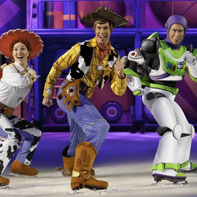 Disney On Ice - 100 Anos de Emoção<!-- NICAID(15430436) -->