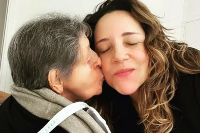 Ana Carolina lamenta morte da mãe: "Não consigo ainda elaborar a dor"<!-- NICAID(15453616) -->