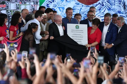 RIO GRANDE, RS, BRASIL, 20-01-2026: O Presidente da República, Luiz Inacio Lula da Silva, participa de cerimônia de Entrega de 1.276 Unidades Habitacionais do Empreendimento Junção Rio Grande, no âmbito do Programa Minha Casa, Minha Vida, no Loteamento Junção, em Rio Grande. Foto: Jonathan Heckler/Agência RBS<!-- NICAID(16207444) -->